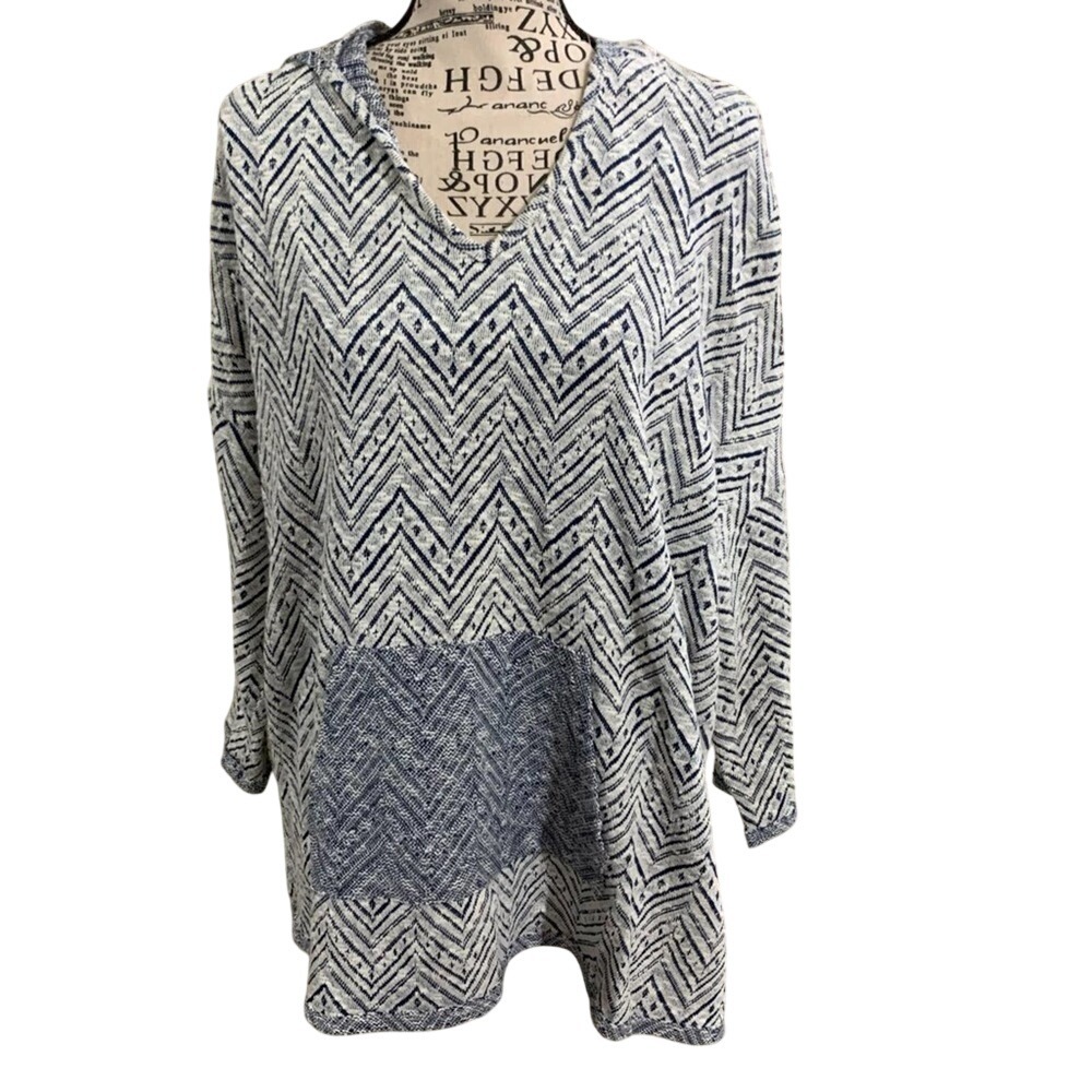 Easel hoodie size small to medium